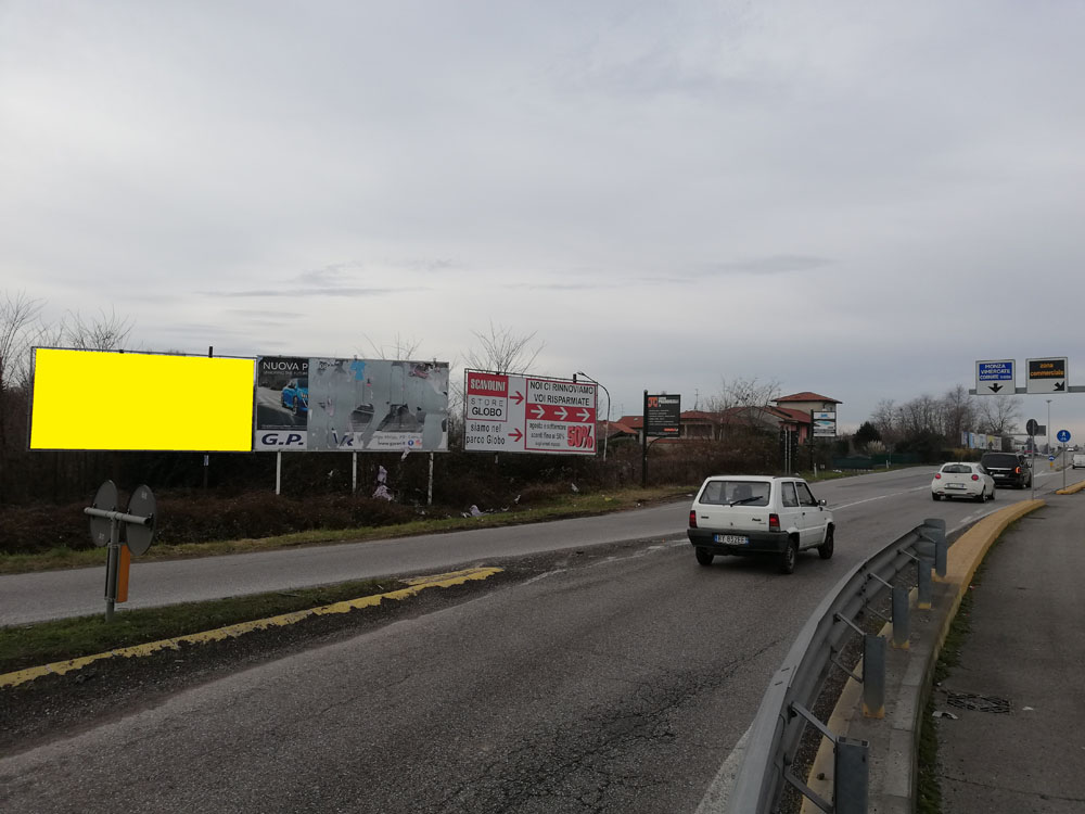 S.P. 2 rotatoria Uscita IL GLOBO dir. Vimercate lato sx