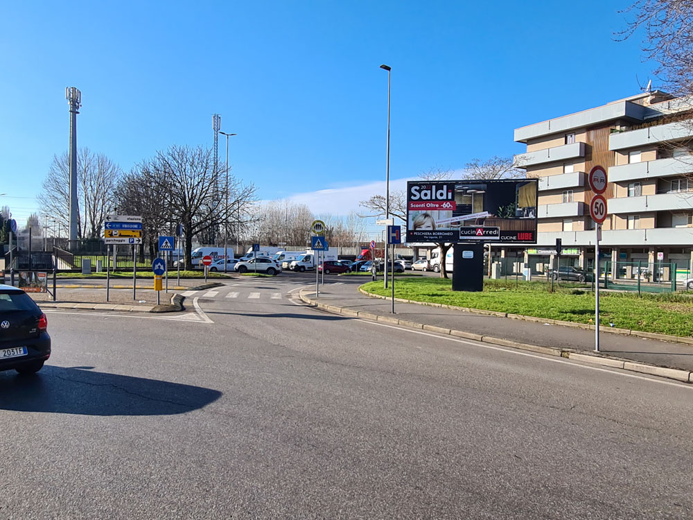S.S. 9 ROTATORIA ENTRATA PARK STAZIONE LATO DX