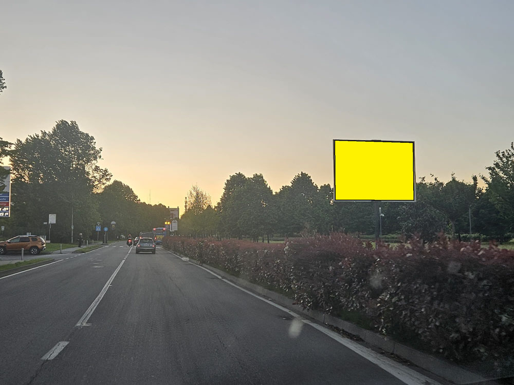 SS 33 Via Sempione f.te Esso dir. Rho 