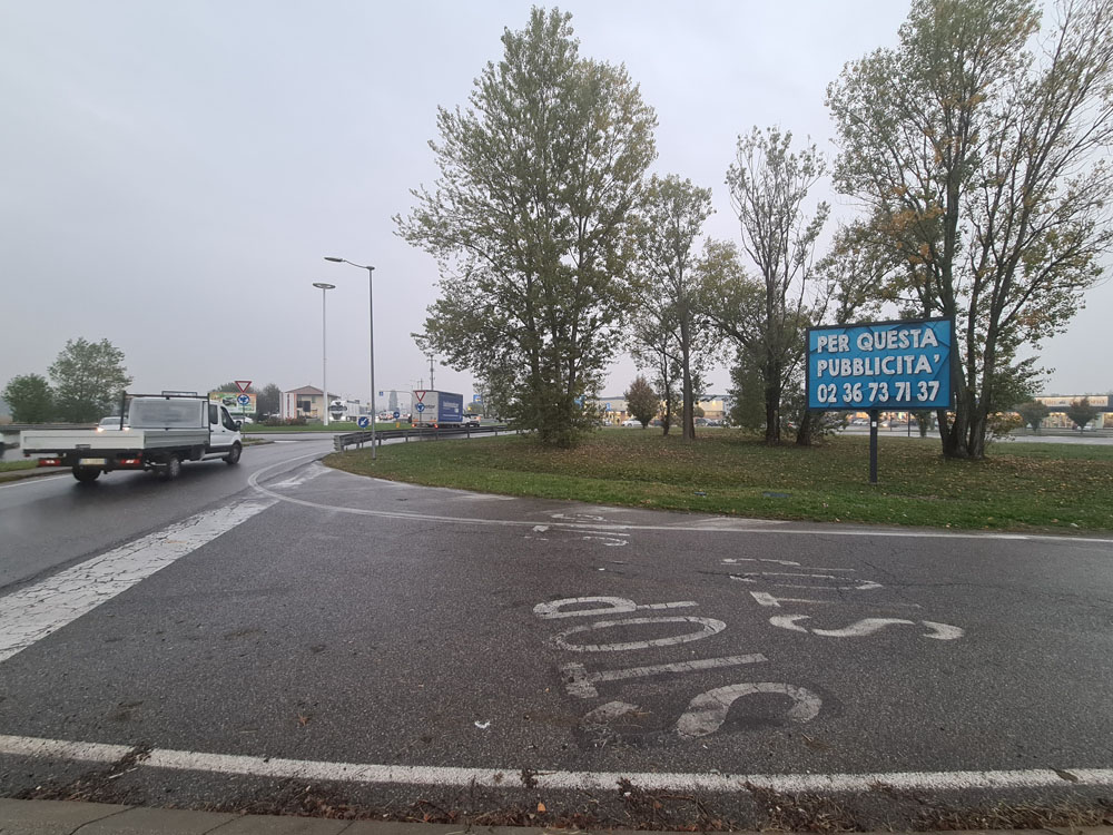 VIA PIAVE 30 MT PRIMA DI S.P. 2 DIR. TREZZO SULL'ADDA