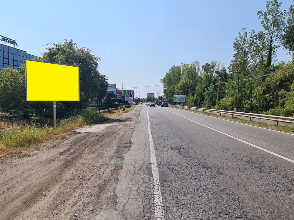 S.P. 121 KM 6 + 313 LATO DX