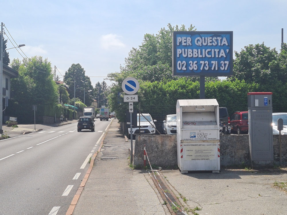 Via Garibaldi parcheggio f.te Via Campo Sportivo dir. Vertemate