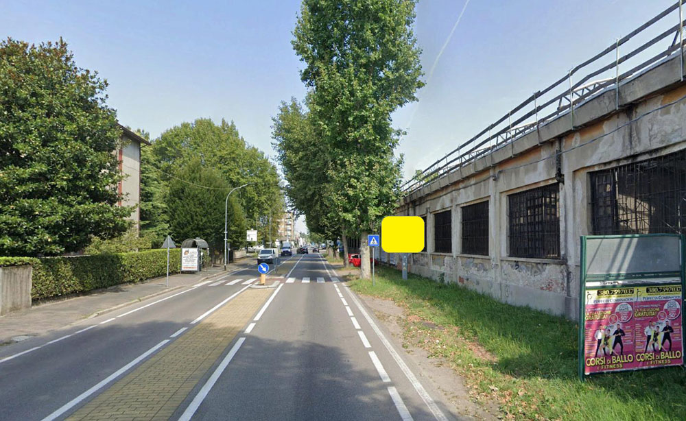 Via Varese - 150 mt dopo via Milano dir Centro