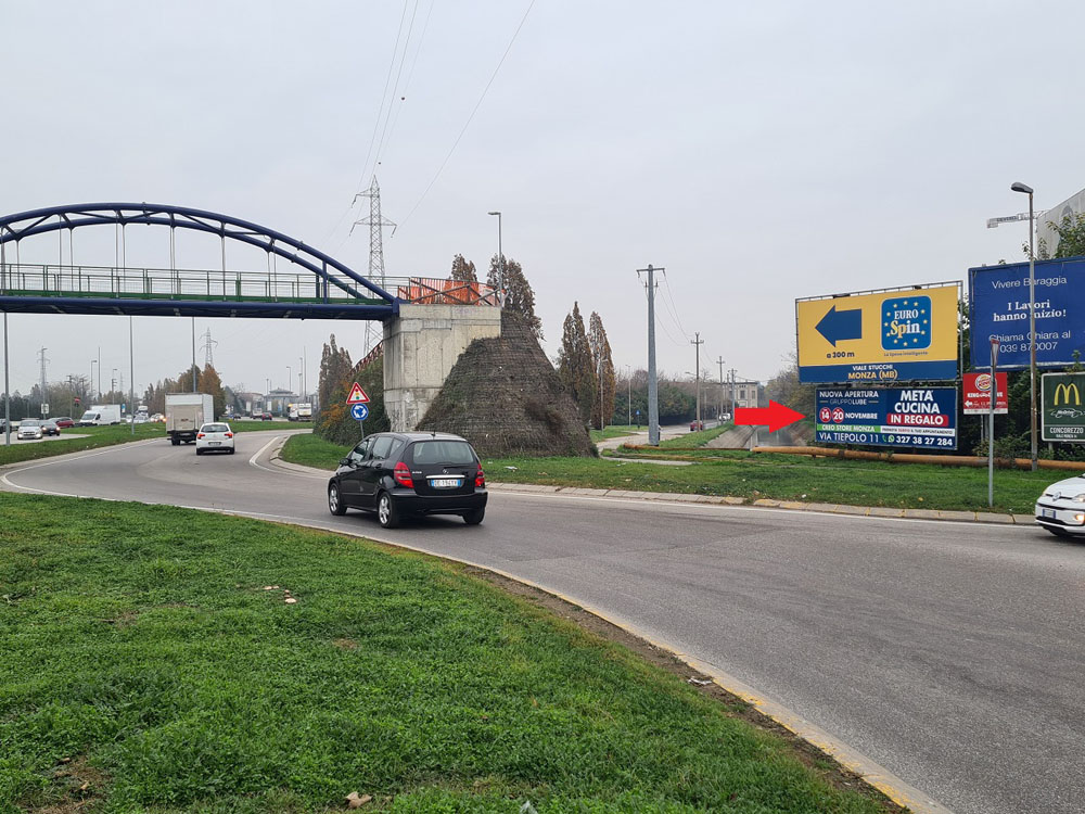 VIA DELL'INDUSTRIA ROTATORIA VIA DELLA VITTORIA