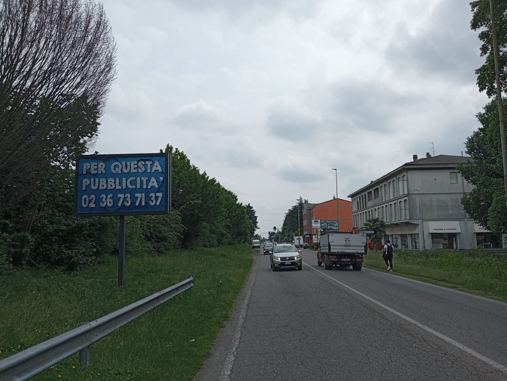 S.P. 44 BIS VIA NAZIONALE DEI GIOVI 30 MT PRIMA DI VIA UMBRIA DIR. SEVESO