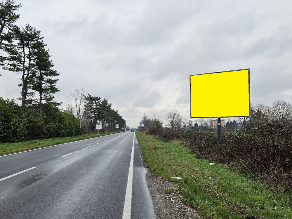 S.P. 104 KM 5 + 660 LATO DX