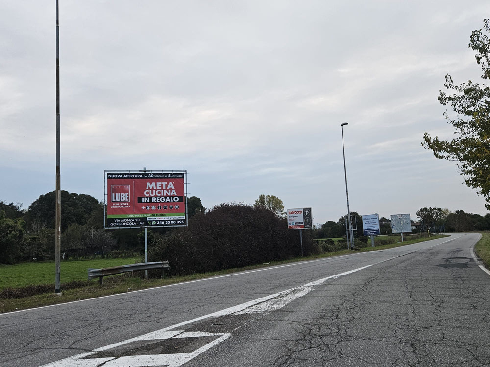S.P. 120 LATO SX DOPO ROTATORIA CORSO EUROPA