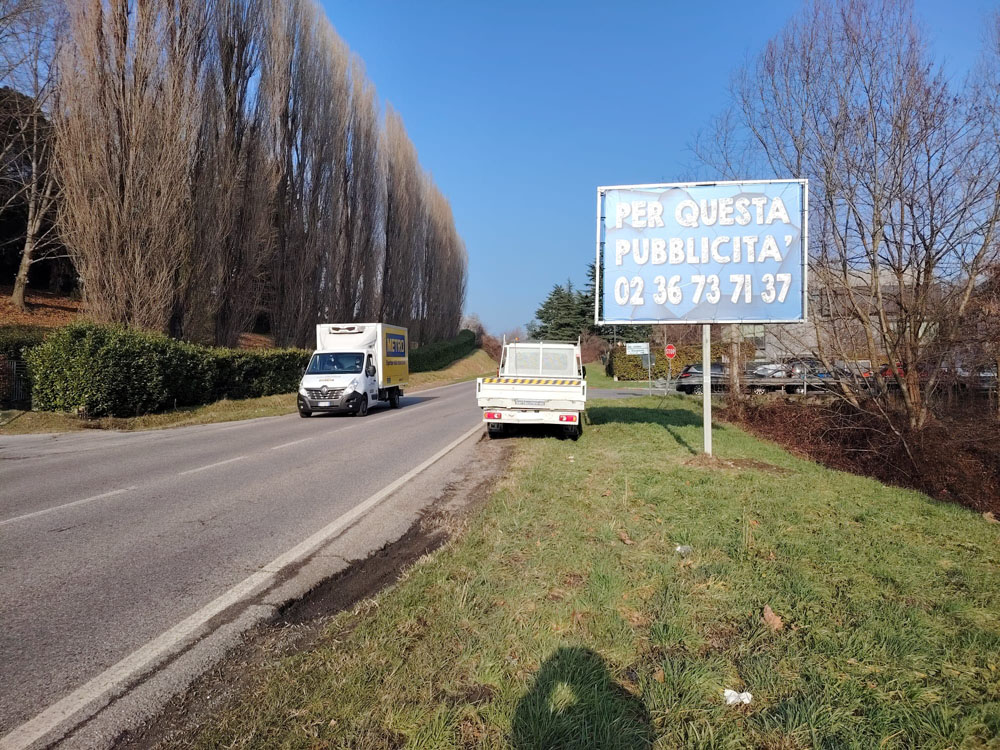 s.p. 24 a 20 mt da via del Lavoro dir. Como